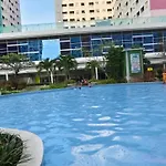 Studio Sweet Room Green Pramuka Square