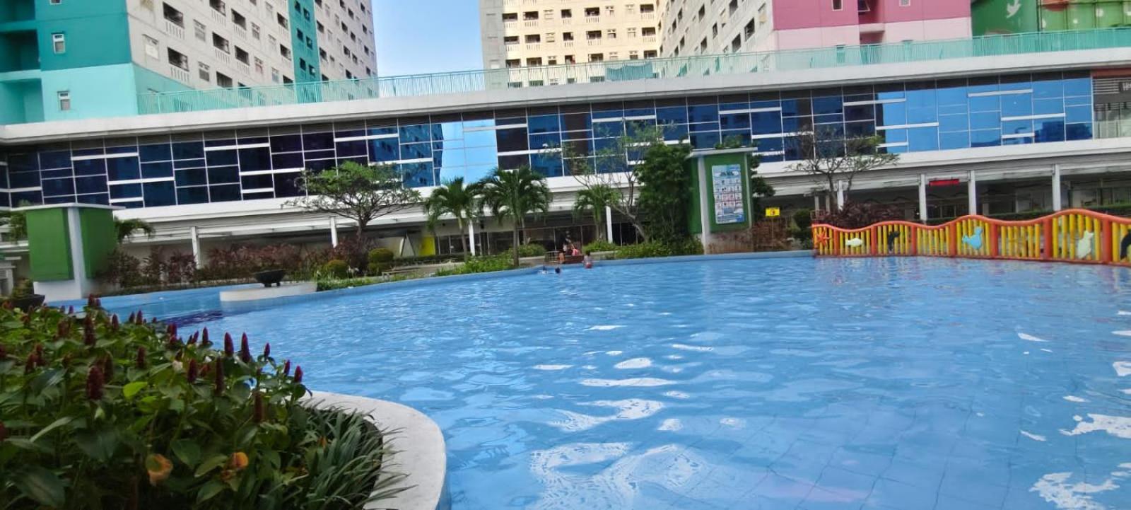 Sweet Pramuka Square Apartment *